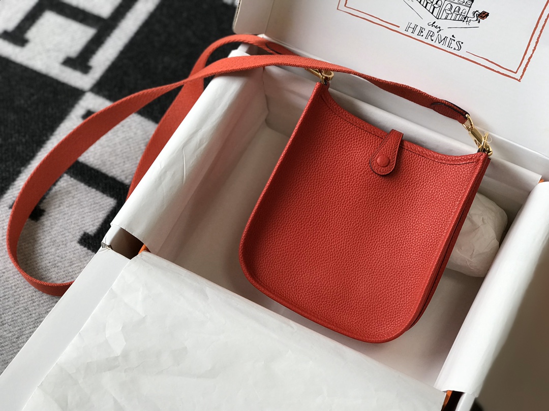 Hermes Evelyne 16 Amazone TPM Shoulder Bag In Red Clemence Leather